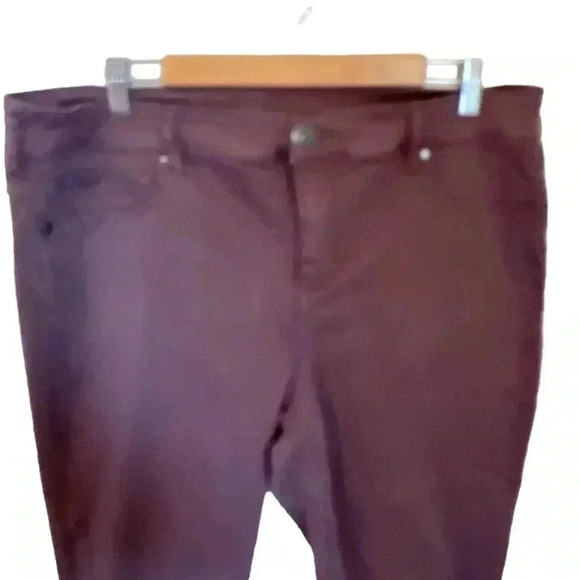 Maurices skinny pants/jeans size 18 regular - Picture 2 of 4